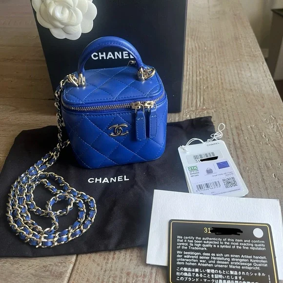 CHANEL Blue Mini Vanity Top Handle with Gold Hardware - Picture 8 of 10